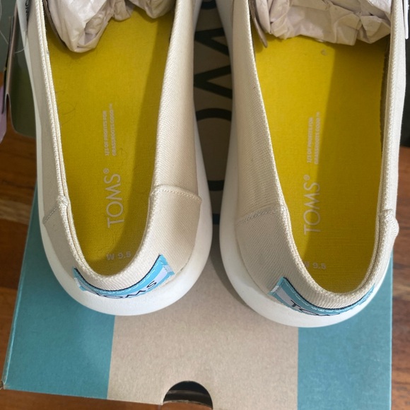 Toms Alpargata Mallow Loafer 9.5 Tan Casual Vacation Comfortable Slip On - Picture 9 of 10